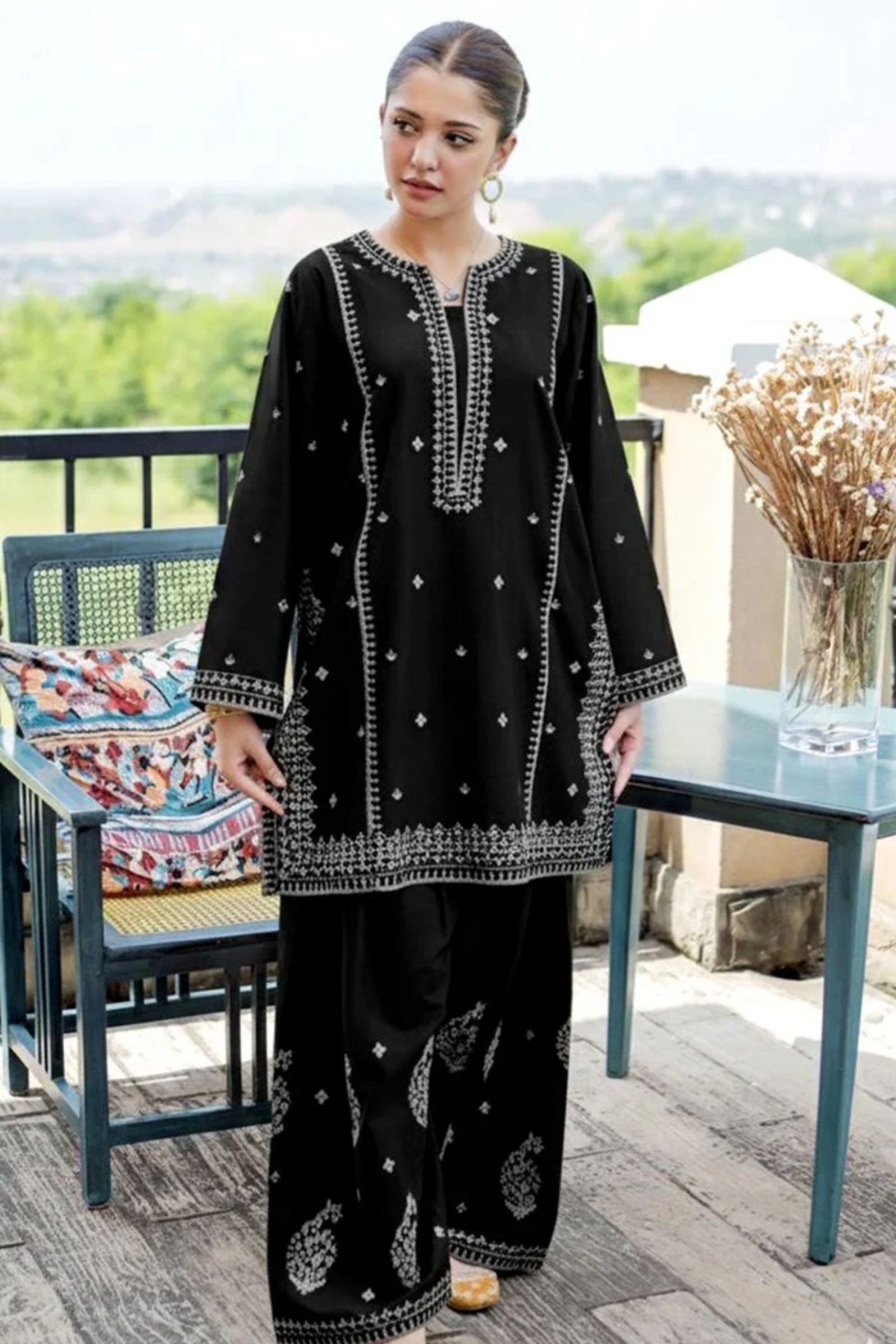 URGE - 2PC LAWN EMB SHIRT WITH LAWN EMBROIDERED TROUSER - BU 145