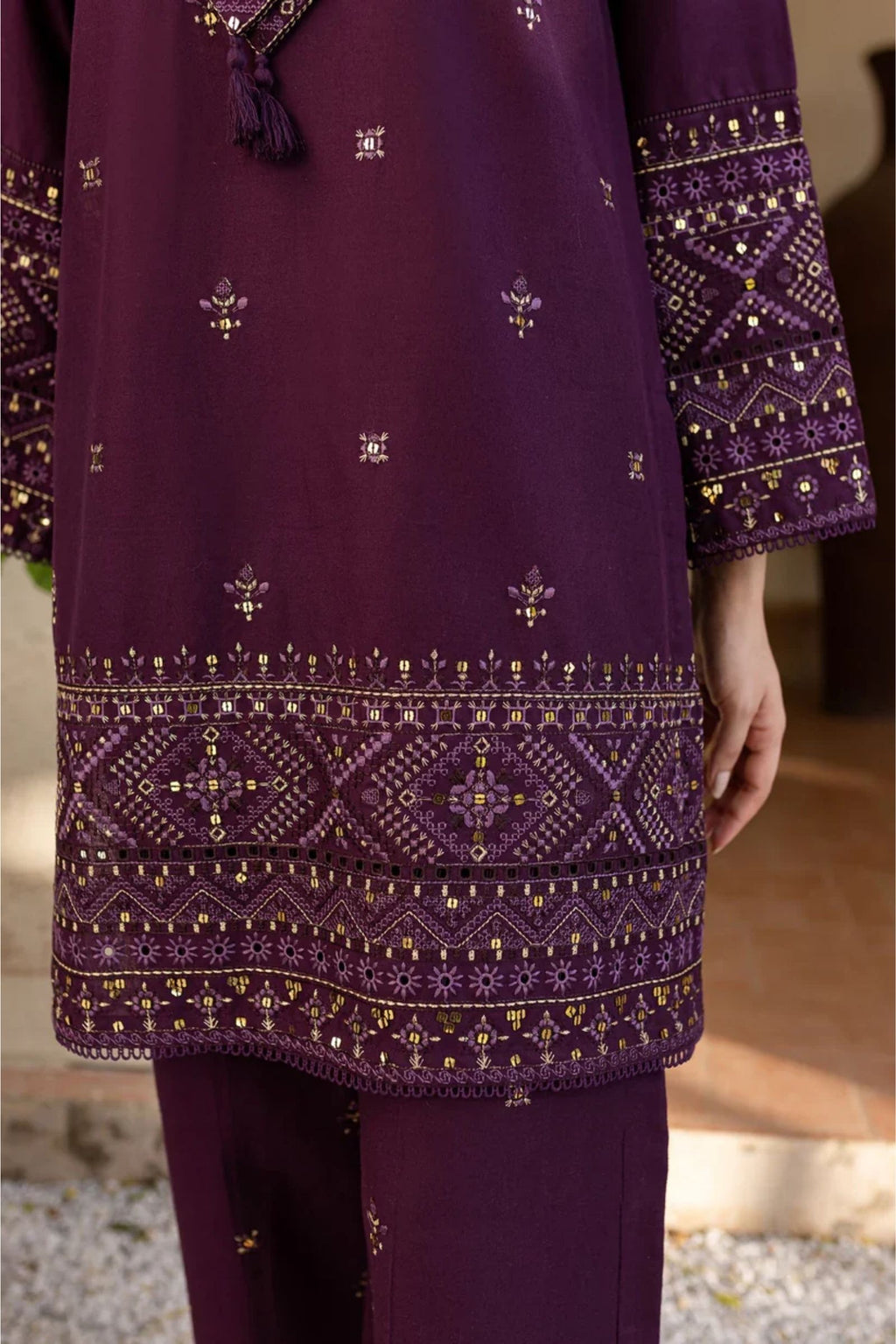 BATIK - 2PC LAWN SEQUIN EMBROIDERED SHIRT WITH SEQUIN EMBROIDERED TROUSER - D 202