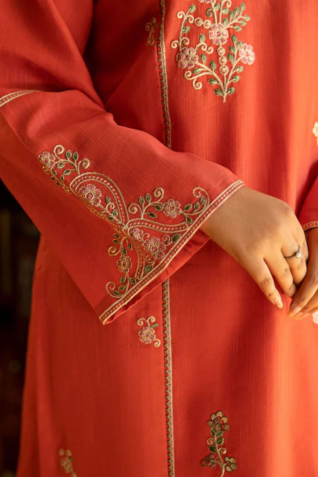 URGE - 2PC LAWN EMBROIDERED SHIRT WITH LAWN EMBROIDRED TROUSER - D 211