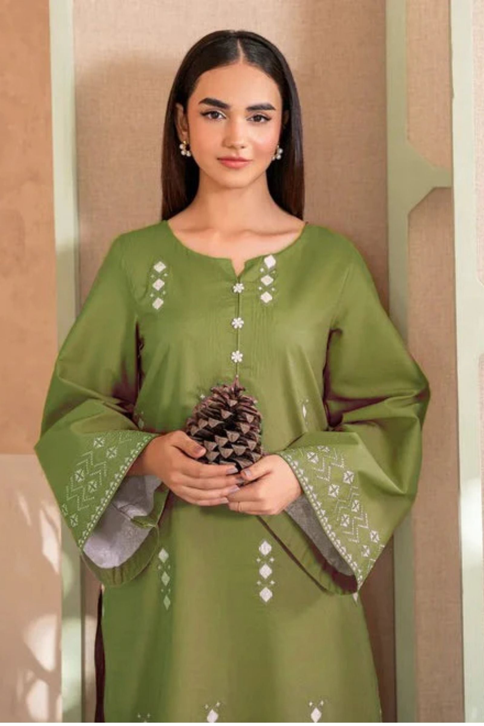 IZEL - 2PC LAWN EMBROIDERED SHIRT WITH LAWN TROUSER - D 29