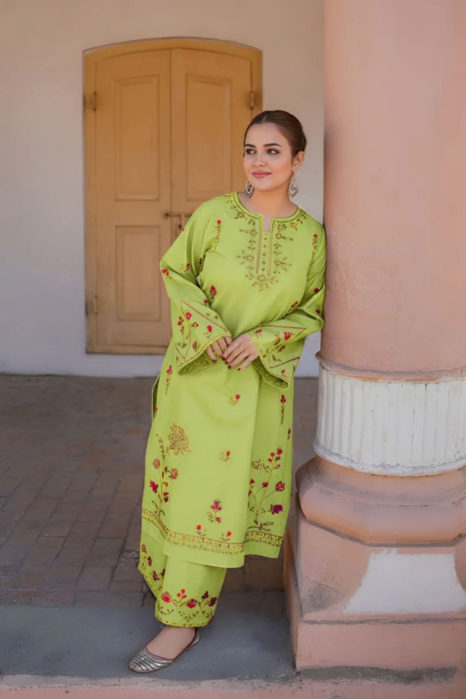 URGE - 2PC LAWN EMB SHIRT WITH LAWN EMB TROUSER - D 24
