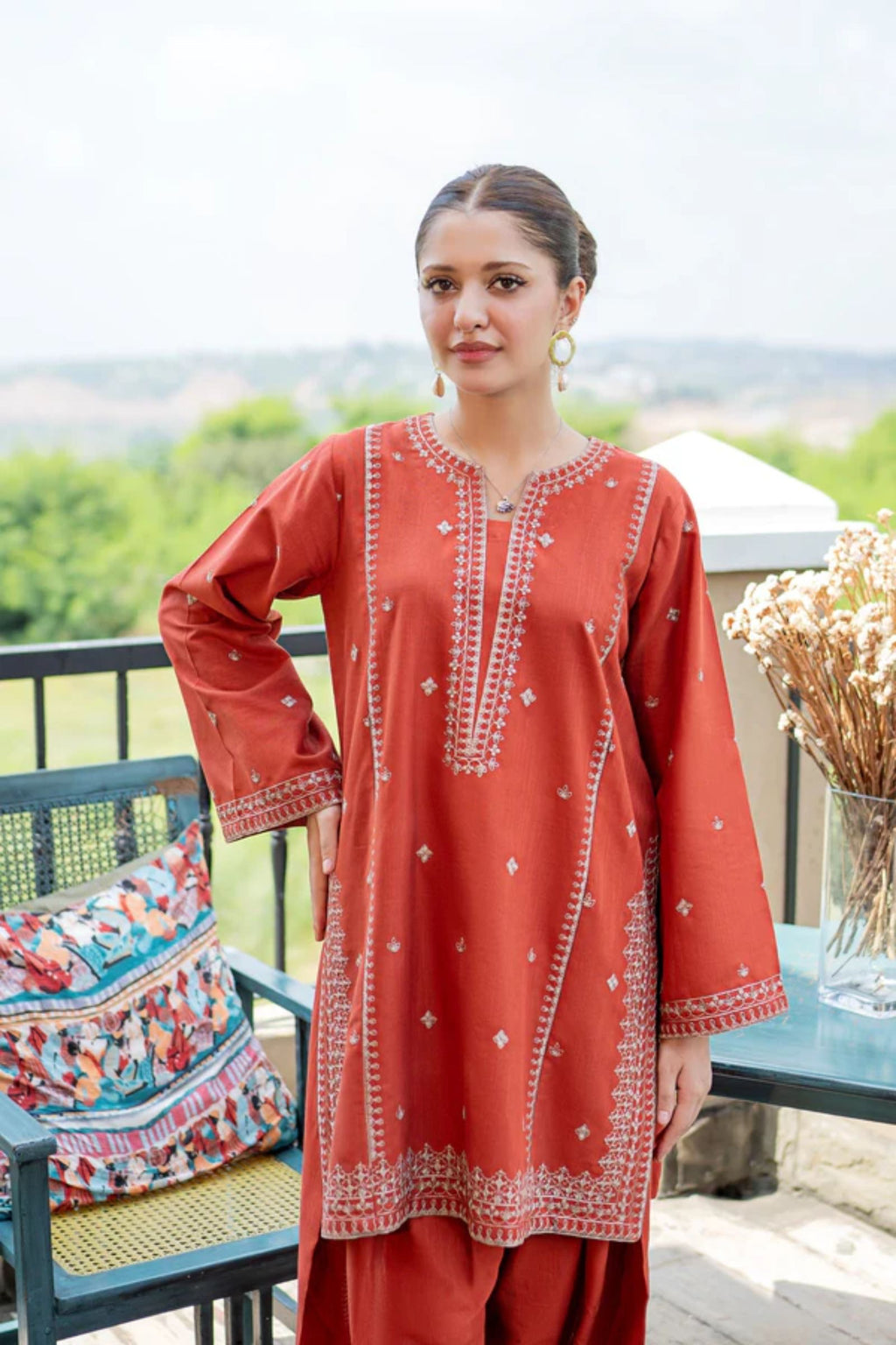 URGE - 2PC LAWN EMB SHIRT WITH LAWN EMBROIDERED TROUSER - EL144