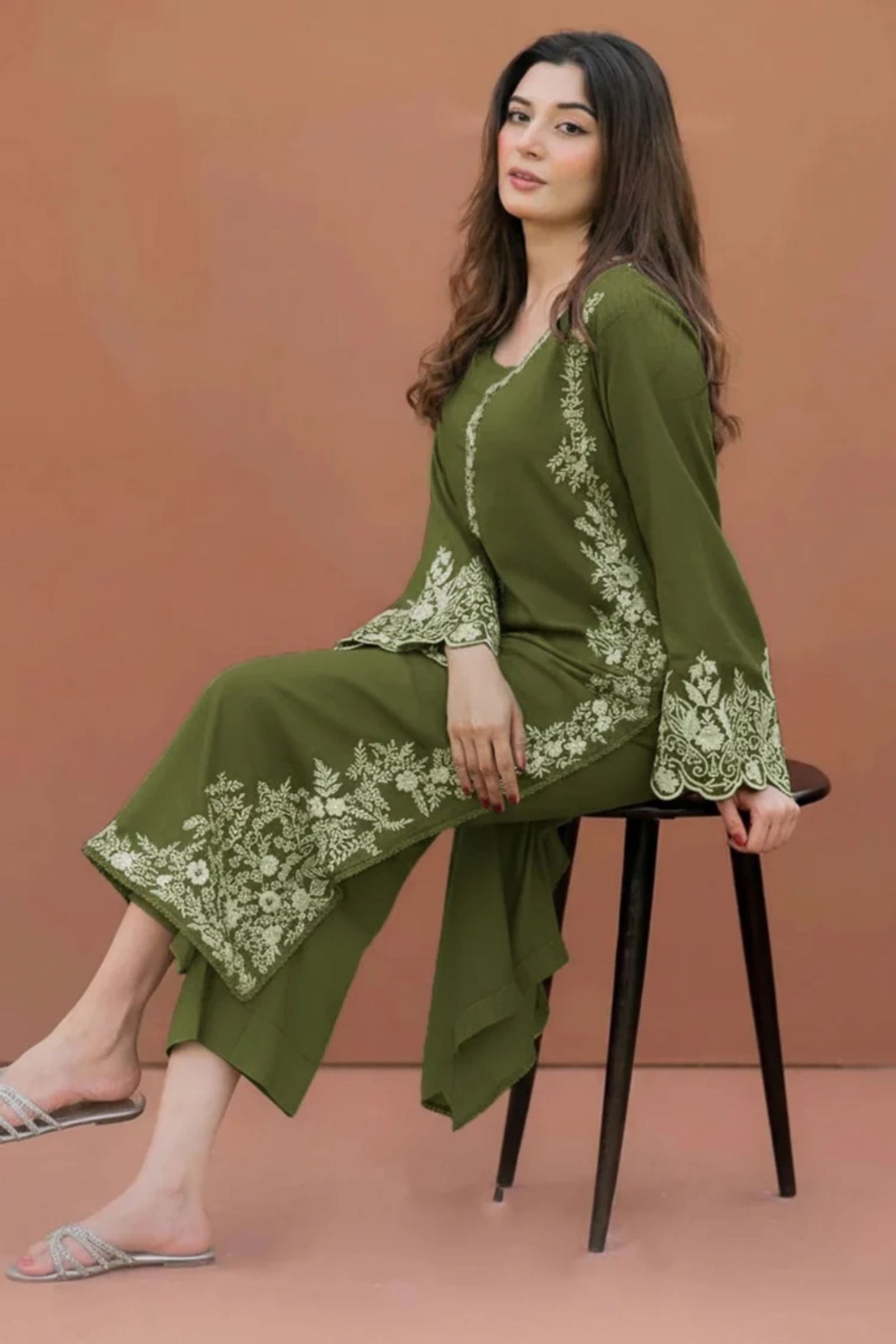 LAJWANTI - 2PC LAWN EMB SHIRT WITH LAWN DYED TROUSER - D 21