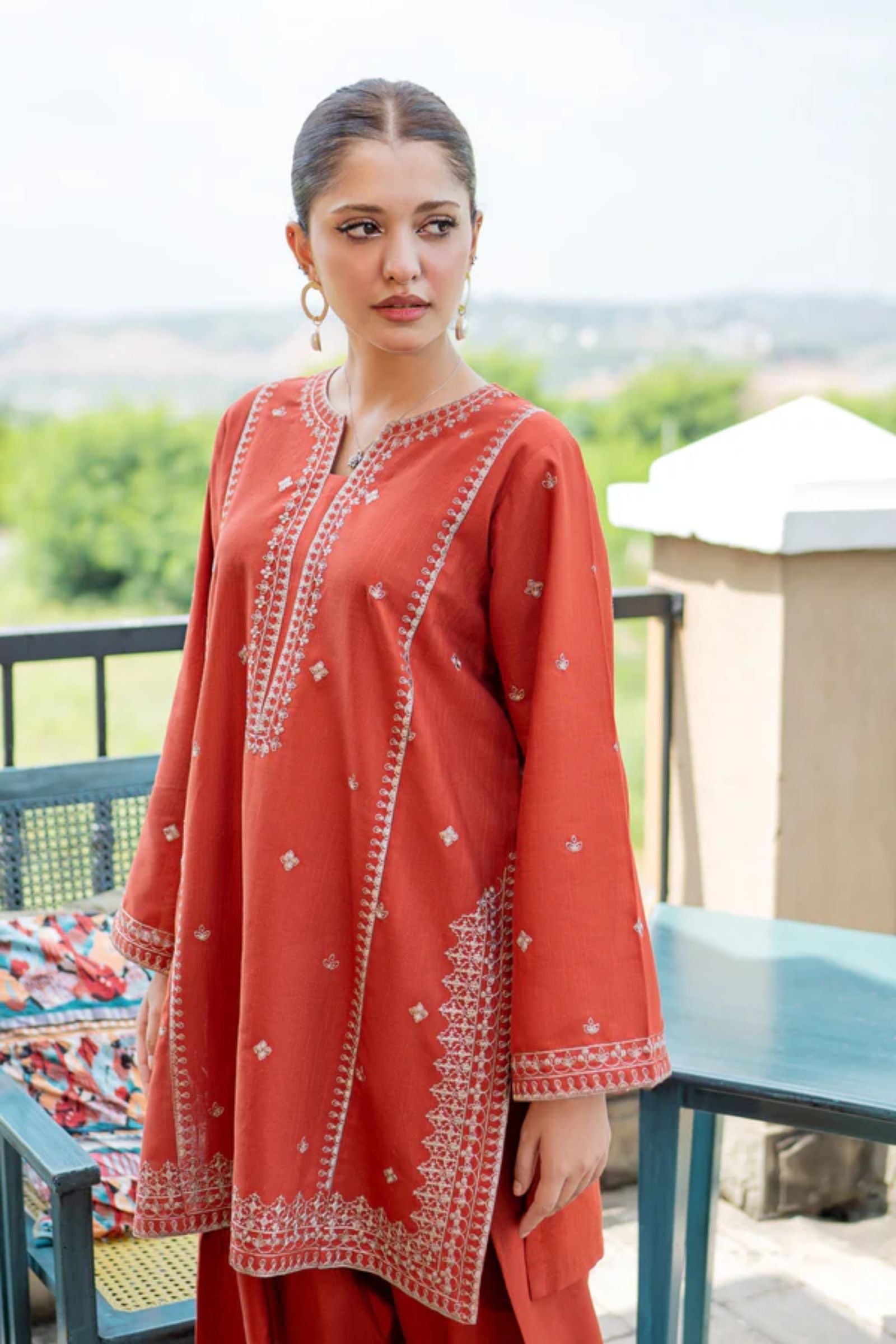 URGE - 2PC LAWN EMB SHIRT WITH LAWN EMBROIDERED TROUSER - EL144