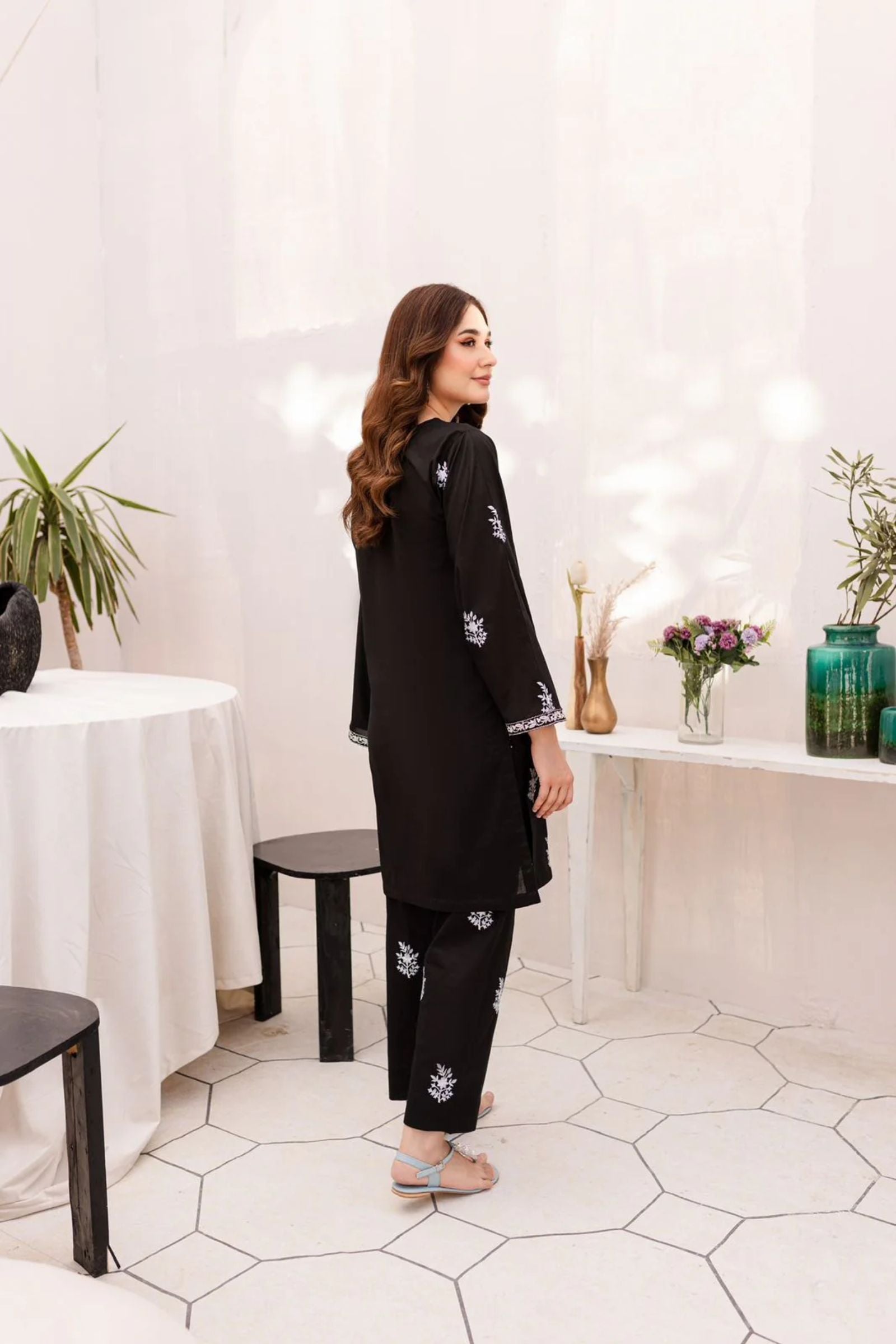 URGE - 2PC LAWN EMB SHIRT WITH  EMBROIDERED TROUSER - EL150