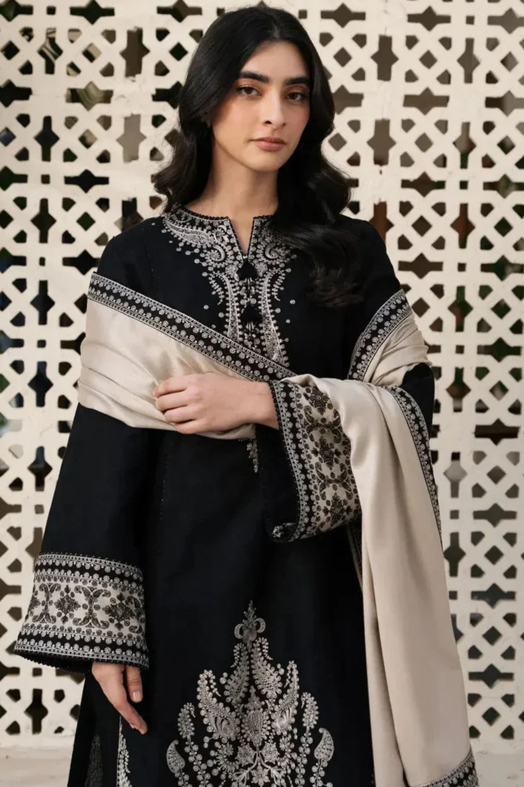 JAZMIN - 3PC LAWN EMBROIDERED SHIRT WITH LAWN PRINTED DUPATTA AND DAYED TROUSER - EL321