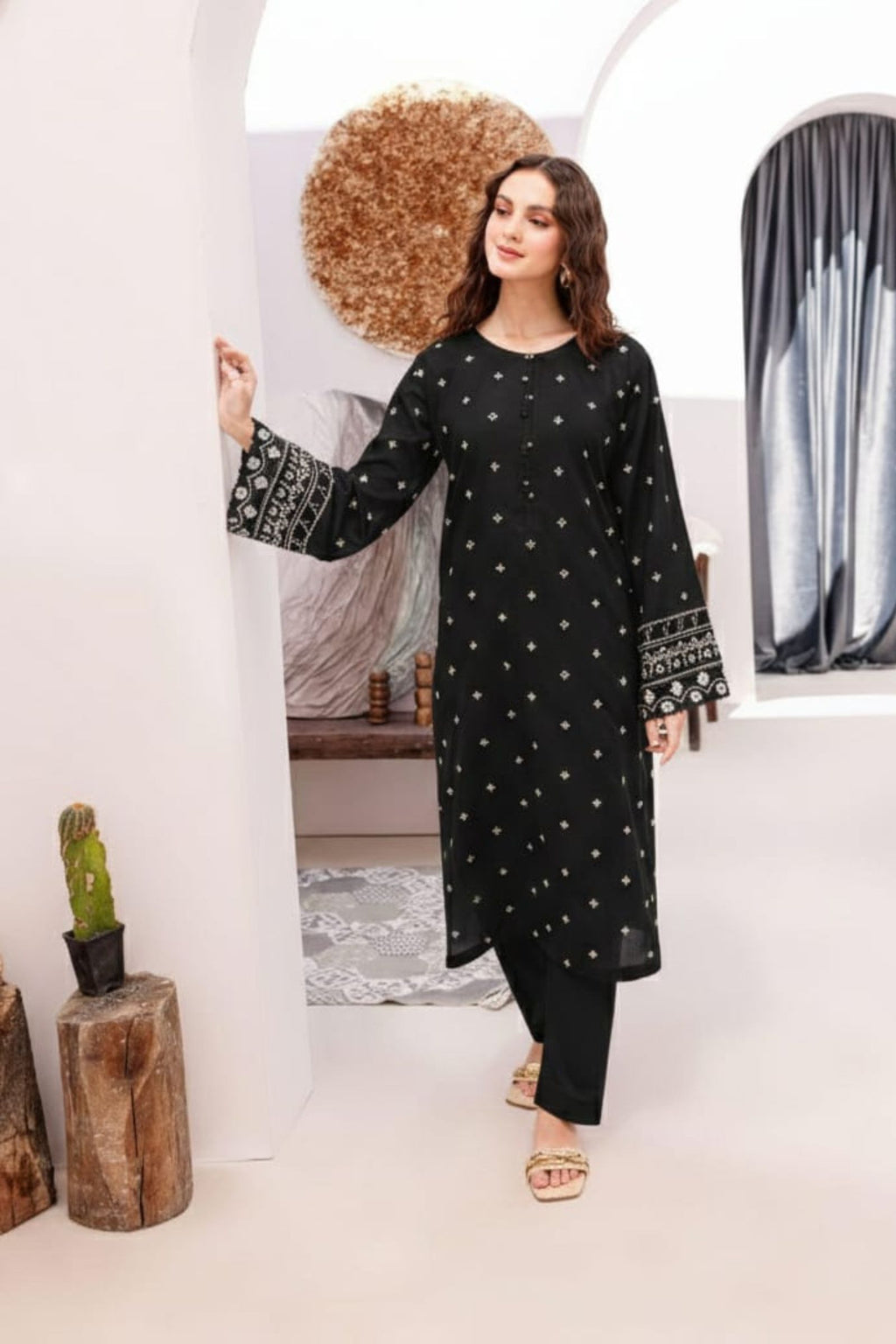 URGE - 2PC LAWN EMB SHIRT WITH LAWN DYED TROUSER - EL153