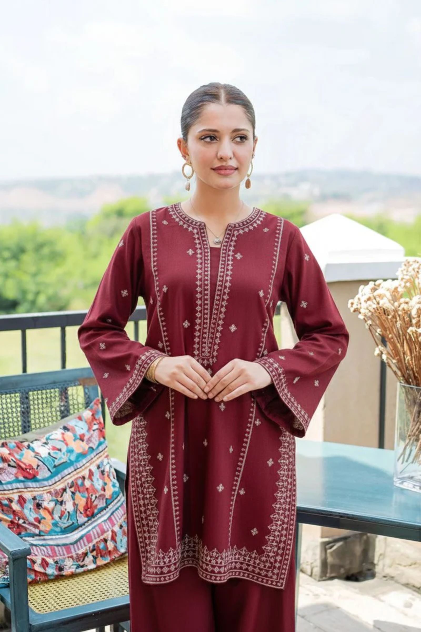 URGE - 2PC LAWN EMB SHIRT WITH LAWN EMBROIDERED TROUSER - BU 143