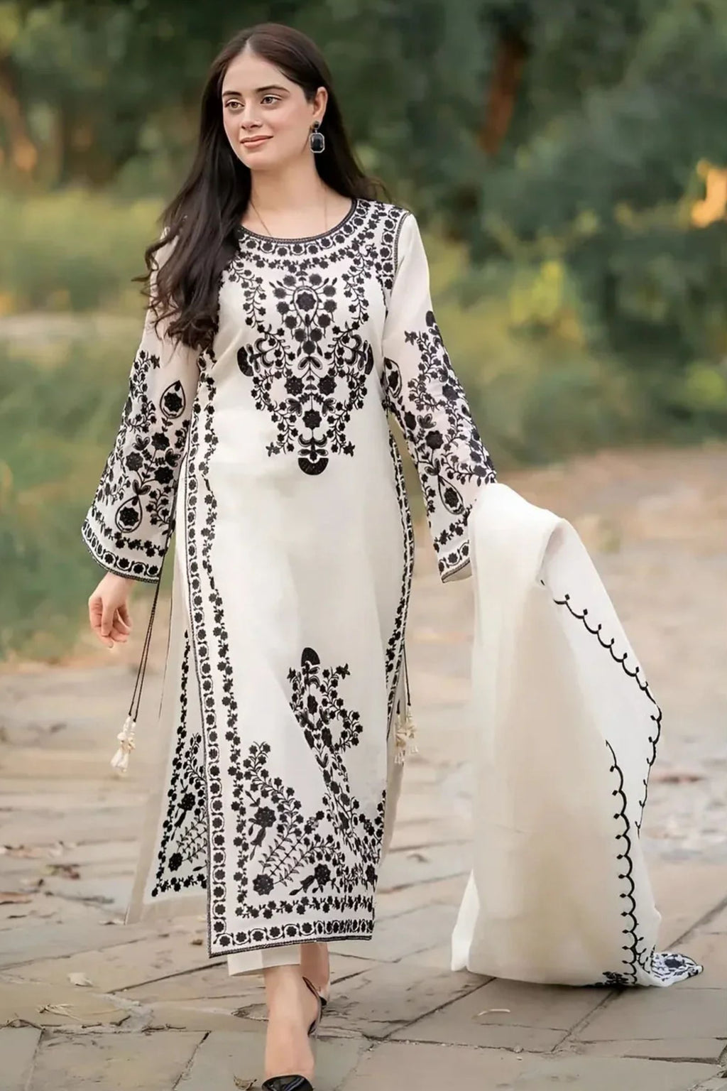 ASIM JOFA - 3PC LAWN EMB SHIRT WITH ORGANZA EMB DUPATTA AND DYED TROUSER - EL8025