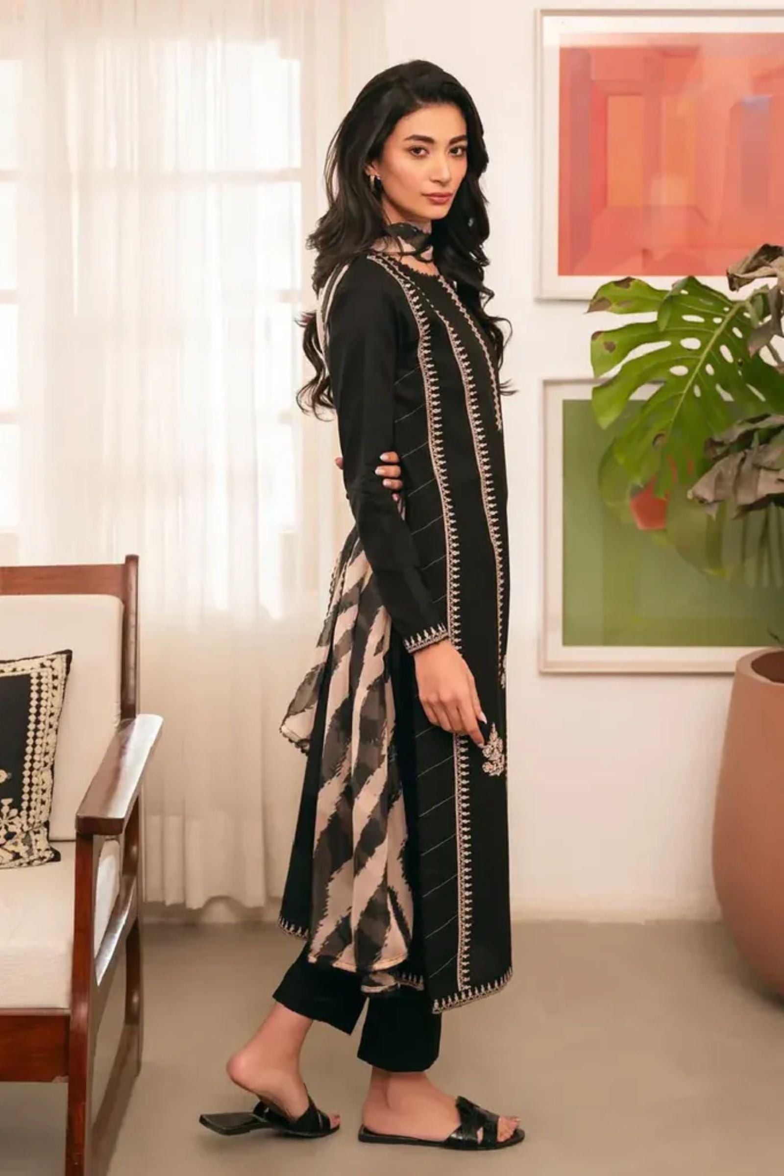 MAHAMIRA- 3PC LAWN EMB SHIRT WITH MONARK PRINTED DUPATTA AND DYED TROUSER - EL215