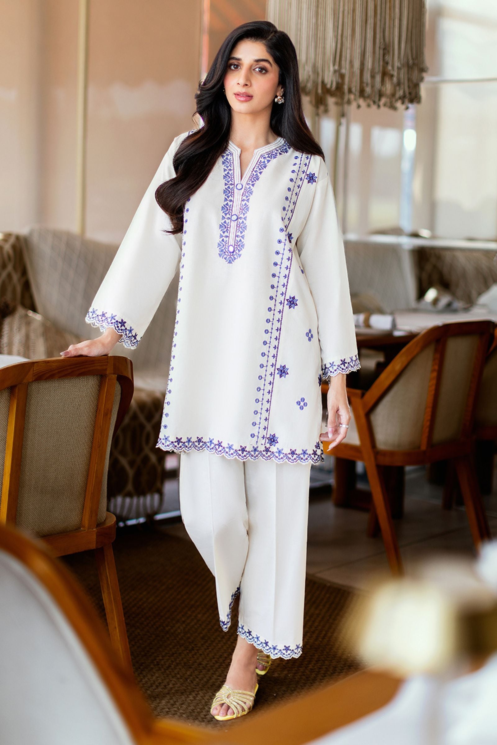 SANA SAFINAZ- 2PC LAWN EMB SHIRT WITH LAWN EMBROIDERED TROUSER - DR 5800
