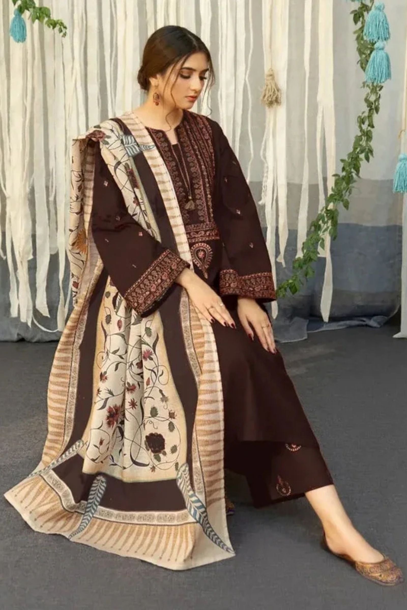 URGE - 3PC LAWN EMB SHIRT WITH MONARK PRINTED DUPATTA AND DYED TROUSER - EL159