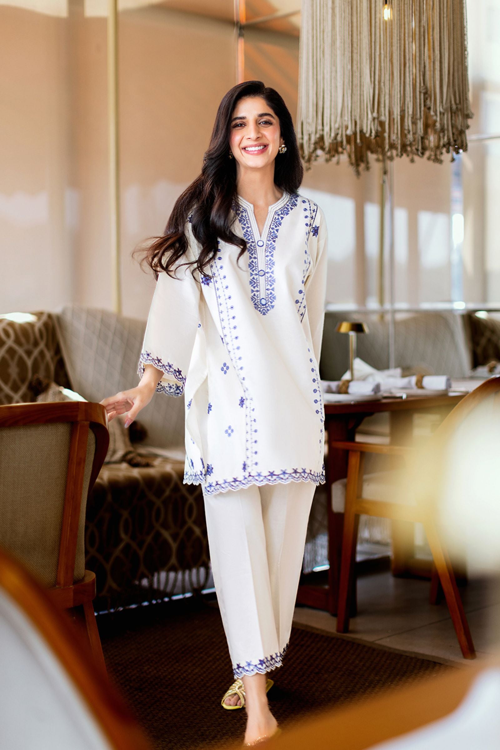 SANA SAFINAZ- 2PC LAWN EMB SHIRT WITH LAWN EMBROIDERED TROUSER - DR 5800