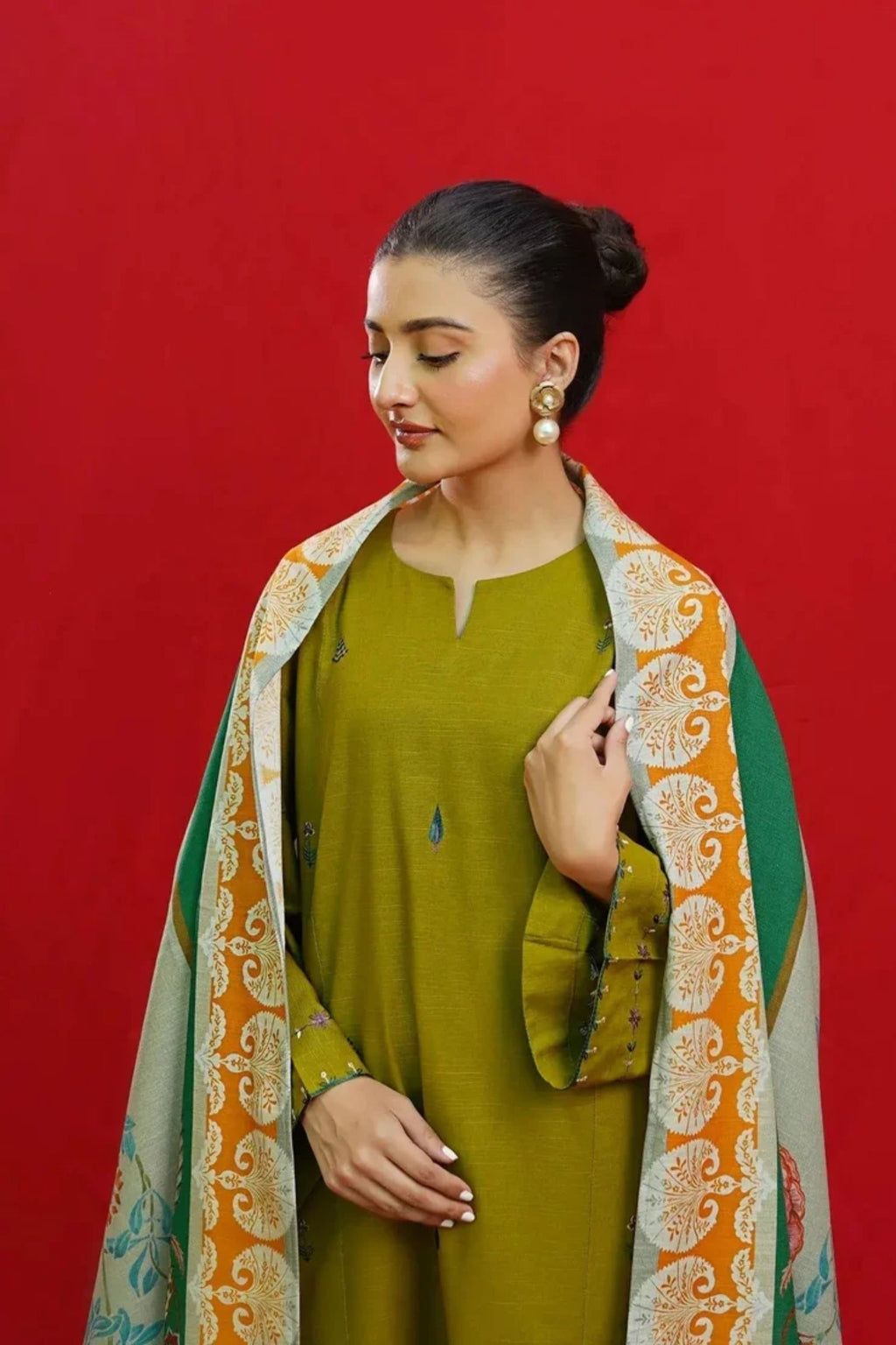 URGE - 3PC LAWN EMB SHIRT WITH MONARK PRINTED DUPATTA AND DYED TROUSER - EL106