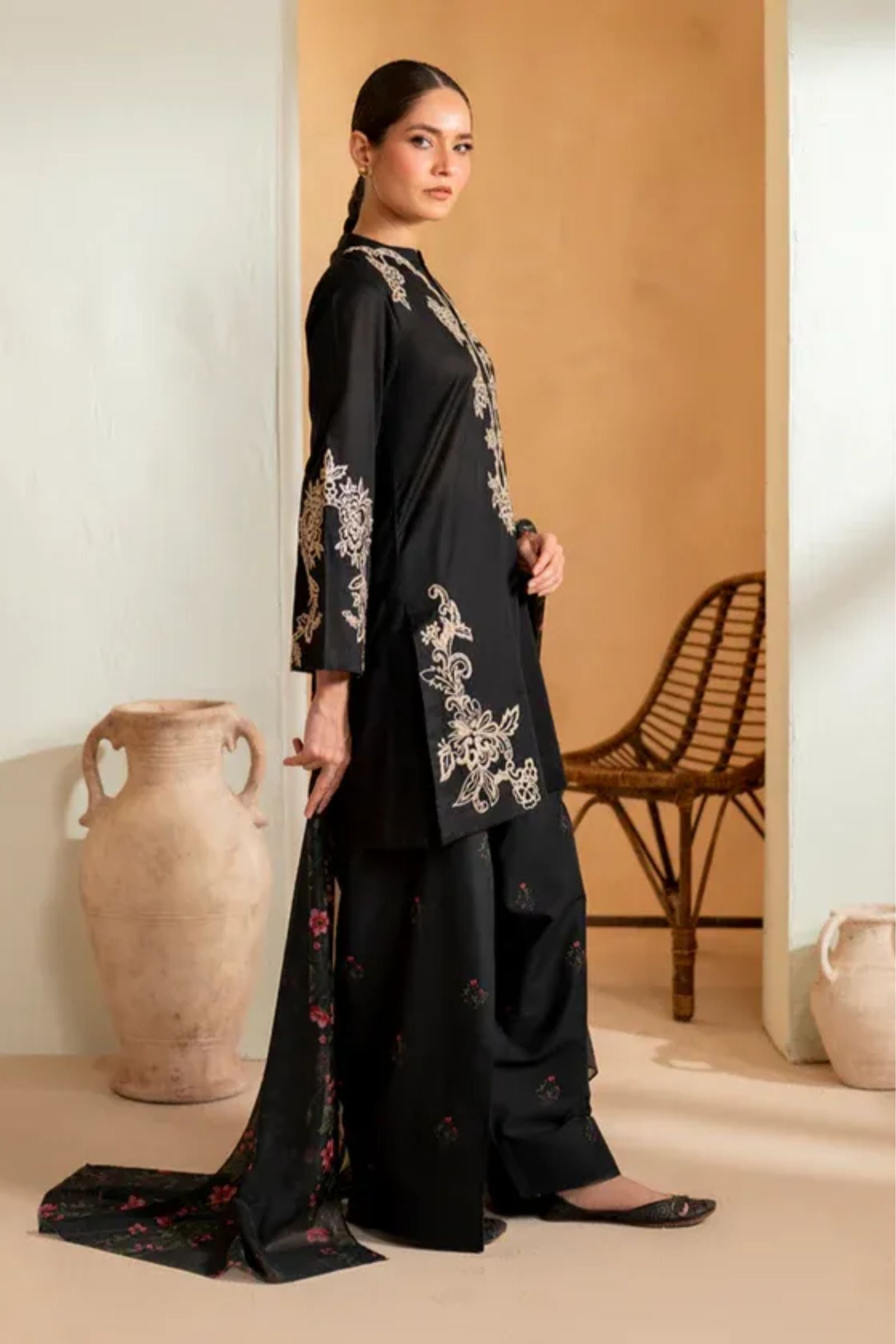 IZNIK - 3PC LAWN EMB SHIRT WITH MONARK PRINTED DUPATTA AND DYED TROUSER - EL1016
