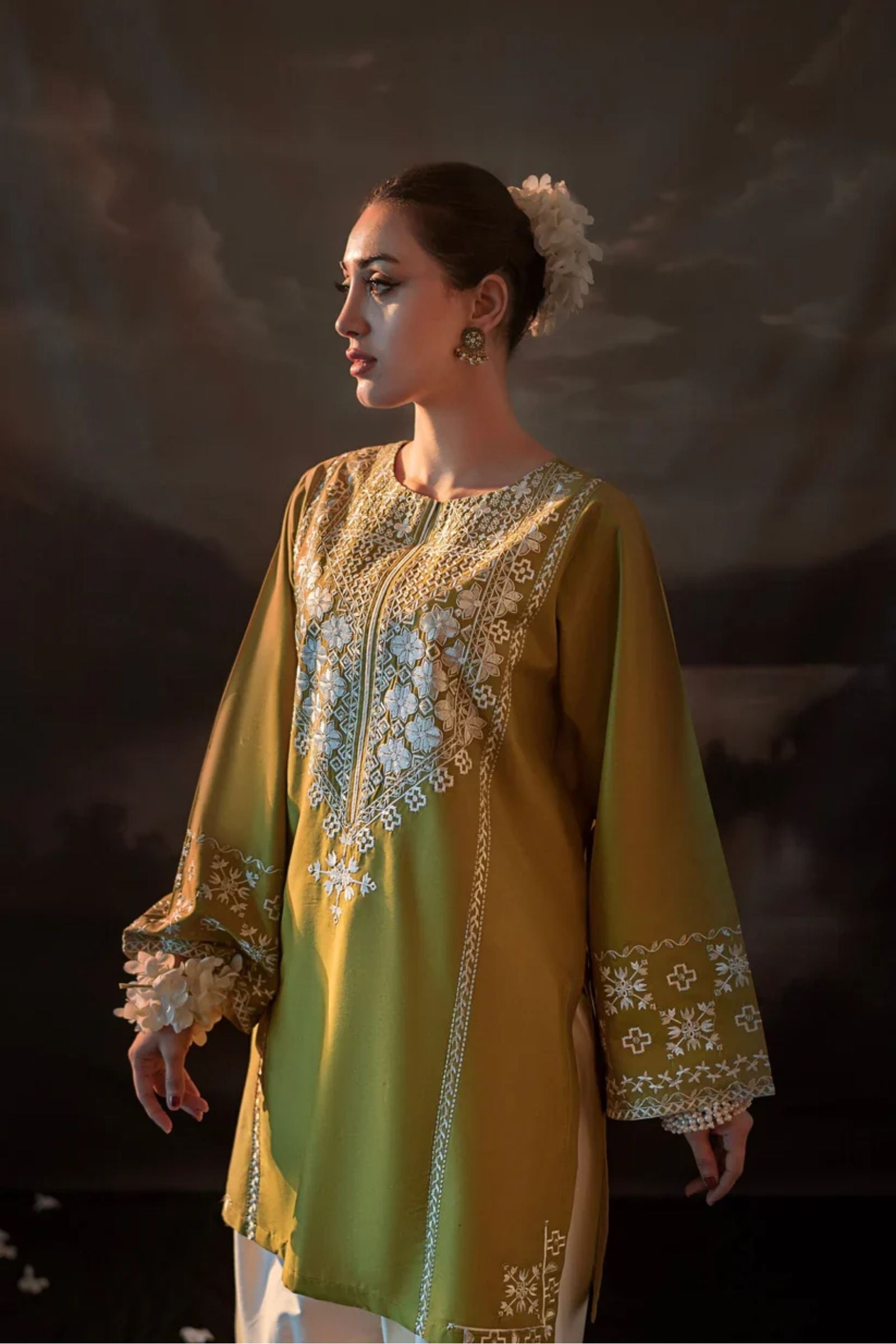 URGE - 2PC LAWN EMB SHIRT WITH LAWN EMB TROUSER - D 226