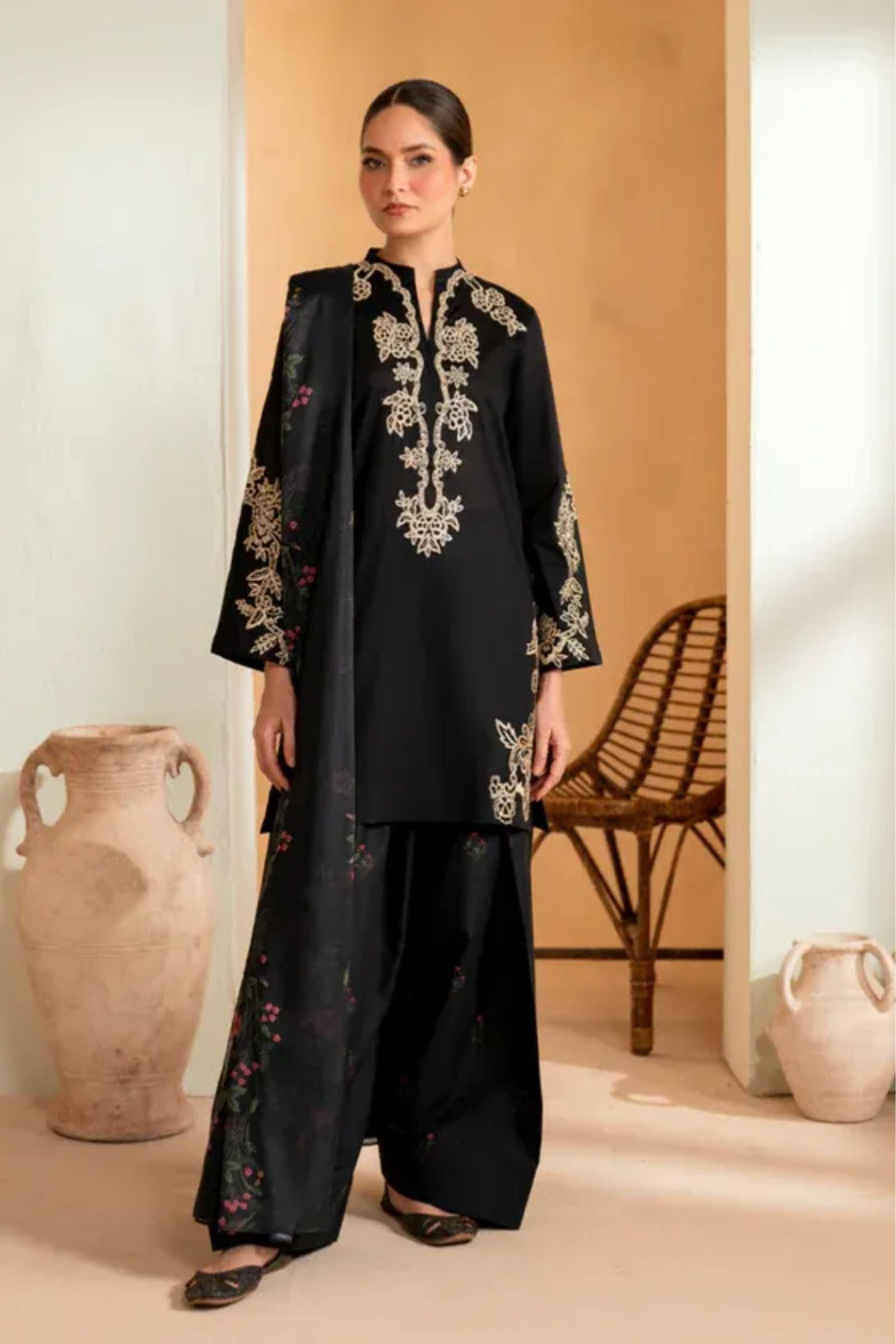 IZNIK - 3PC LAWN EMB SHIRT WITH MONARK PRINTED DUPATTA AND DYED TROUSER - EL1016