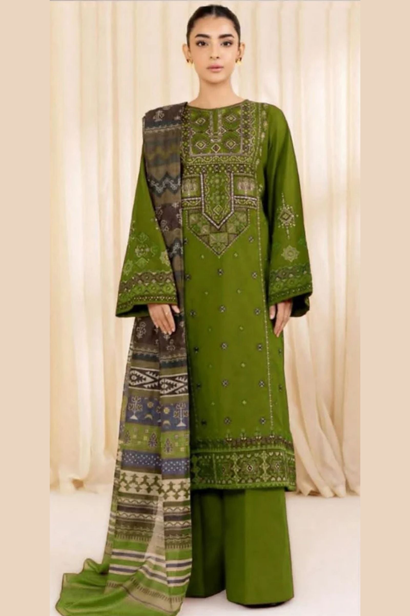 SAPPHIRE - 3PC LAWN EMB SHIRT WITH MONARK PRINTED DUPATTA AND DYED TROUSER - EL316